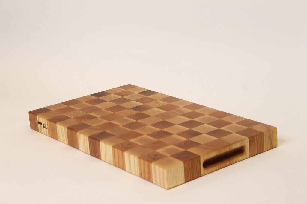 Rutad skärbräda Ädelträ