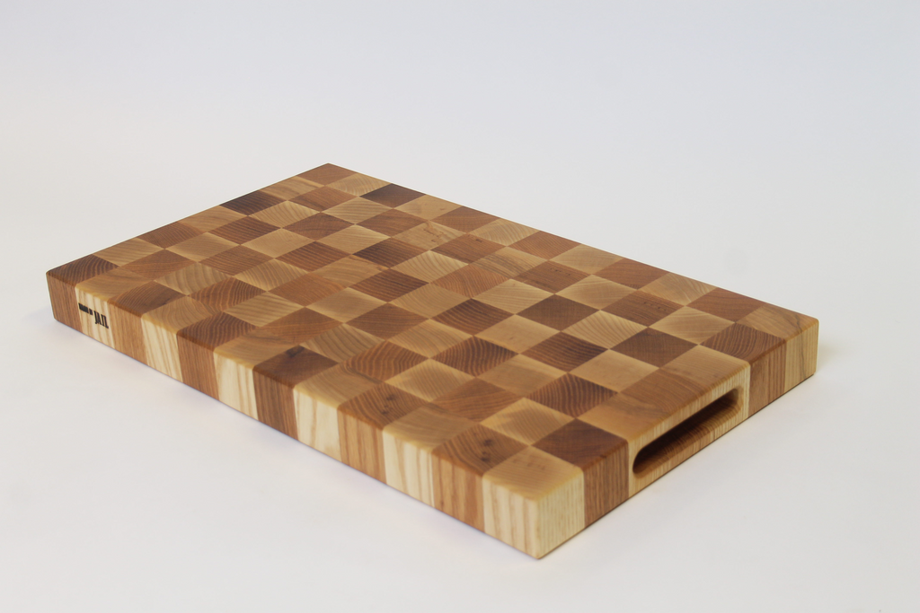 Rutad skärbräda Ädelträ